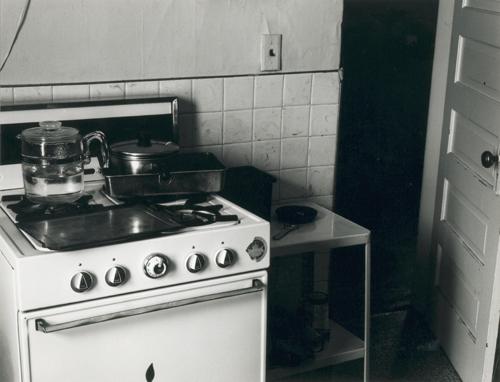 04_Stove_1974.jpg - 115 St house 1974